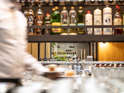 Modern bar with coffee, local beer, cocktails and homemade bites at restaurant Wannee in Leeuwarden