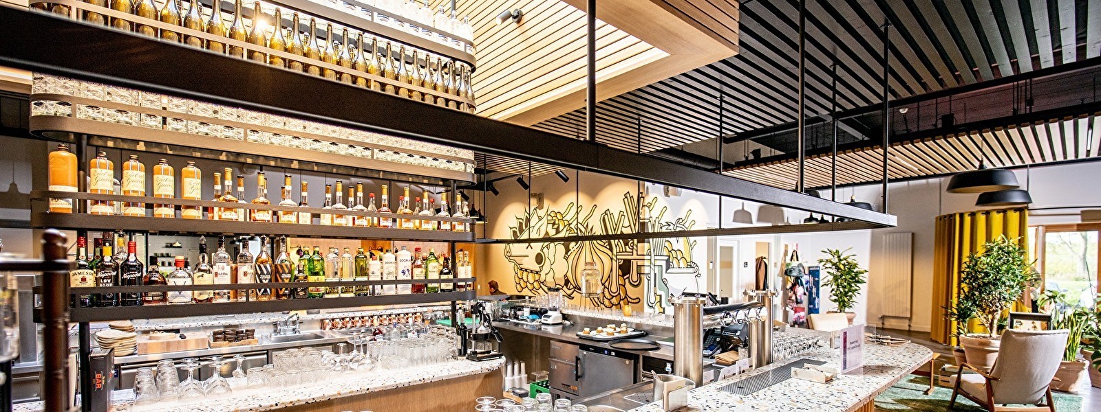 Trendige Bar Restaurant Wannee Leeuwarden