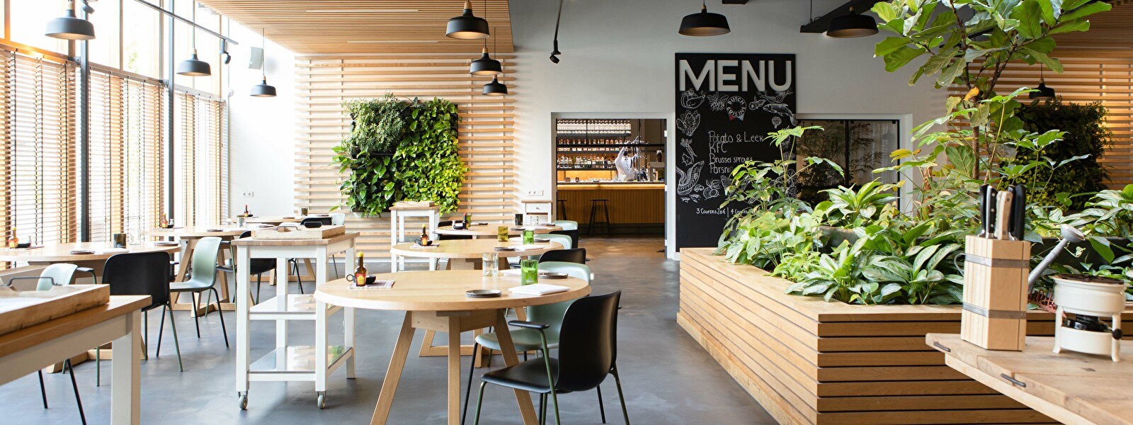Restaurant Wannee Leeuwarden met ecologische kruidentuin