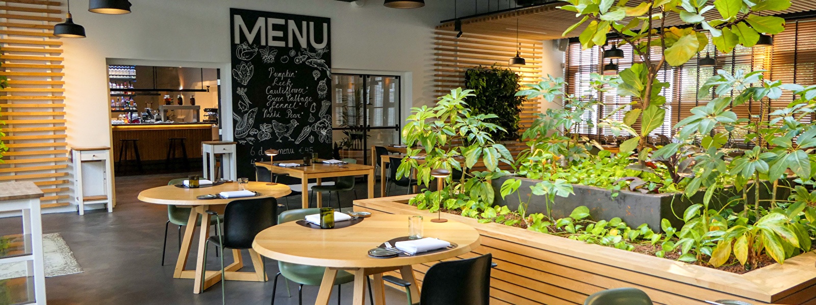 Restaurant Wannee Leeuwarden met ecologische kruidentuin